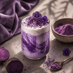 Violetine matchta puodelyje - desertas